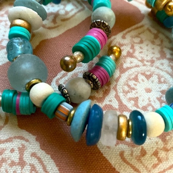 2 piece Handmade bracelet set stack,African glass beads Blue, turquoise,… - Picture 4 of 16